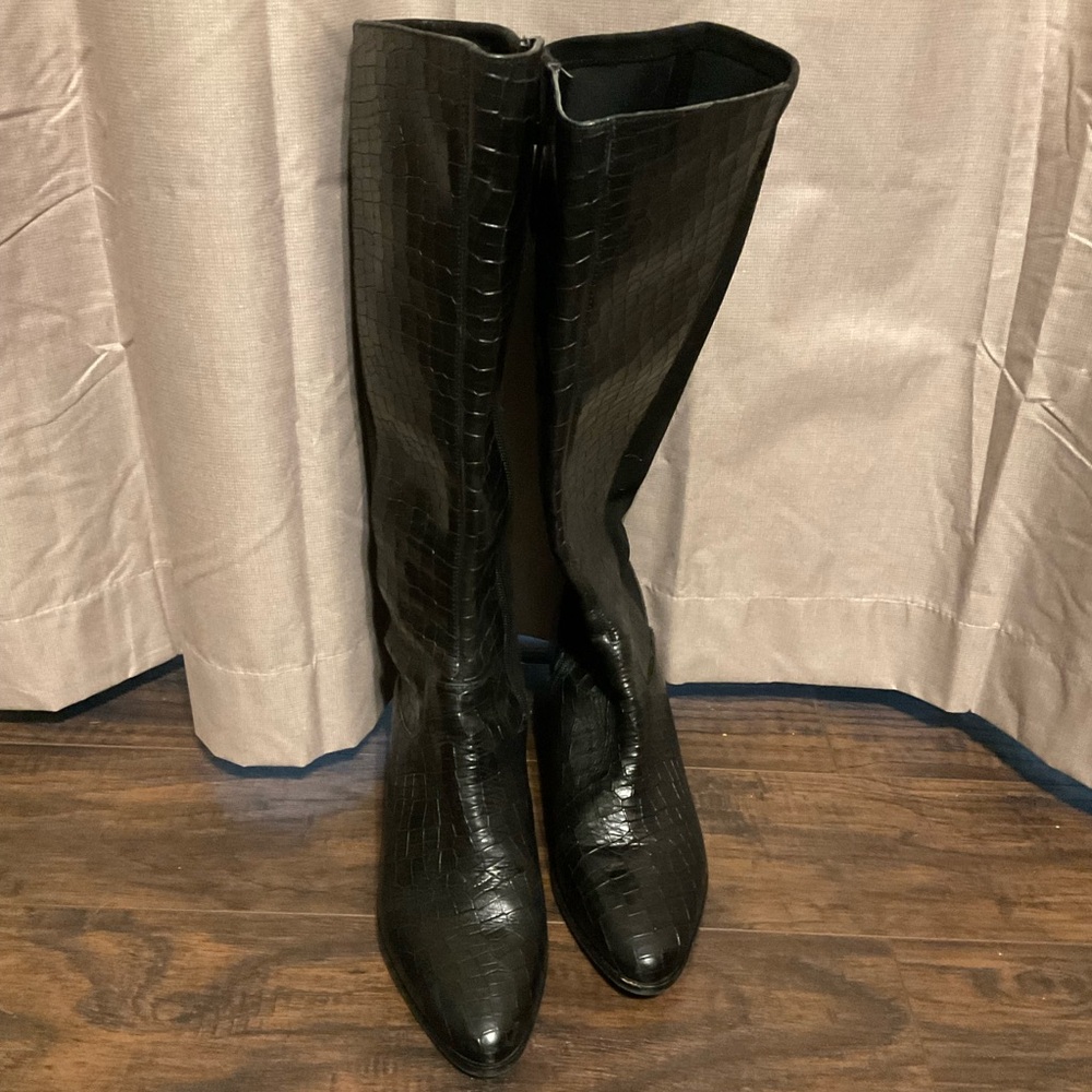 Trotters Black Over the Knee Boots Sleek Silhouette